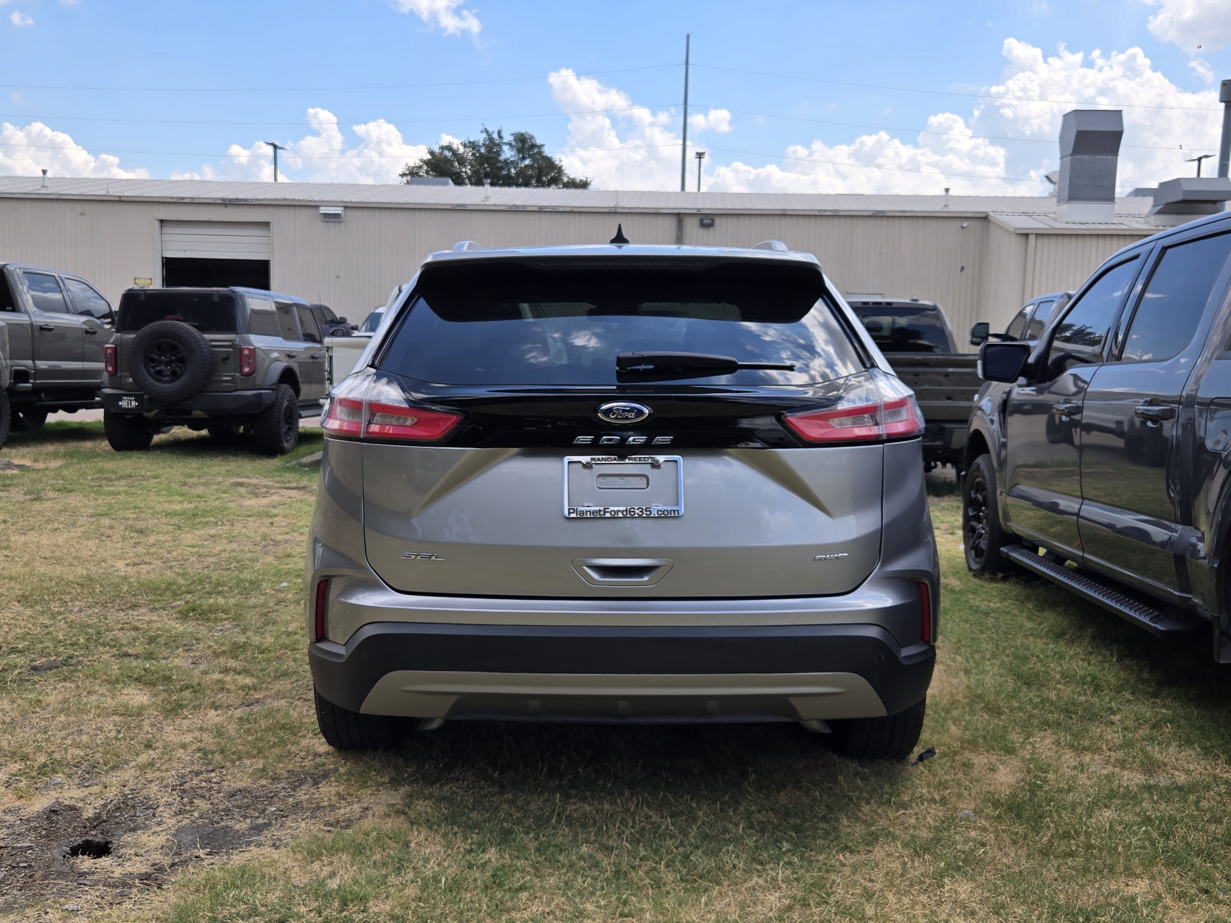 Used 2024 Ford Edge SEL w/ Convenience Package AWD/4WD image 5