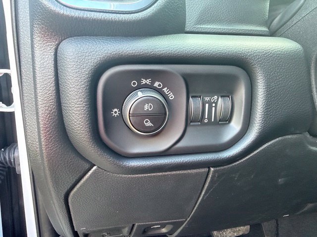 New 2026 RAM 2500 Laramie w/ Night Edition AWD/4WD image 33