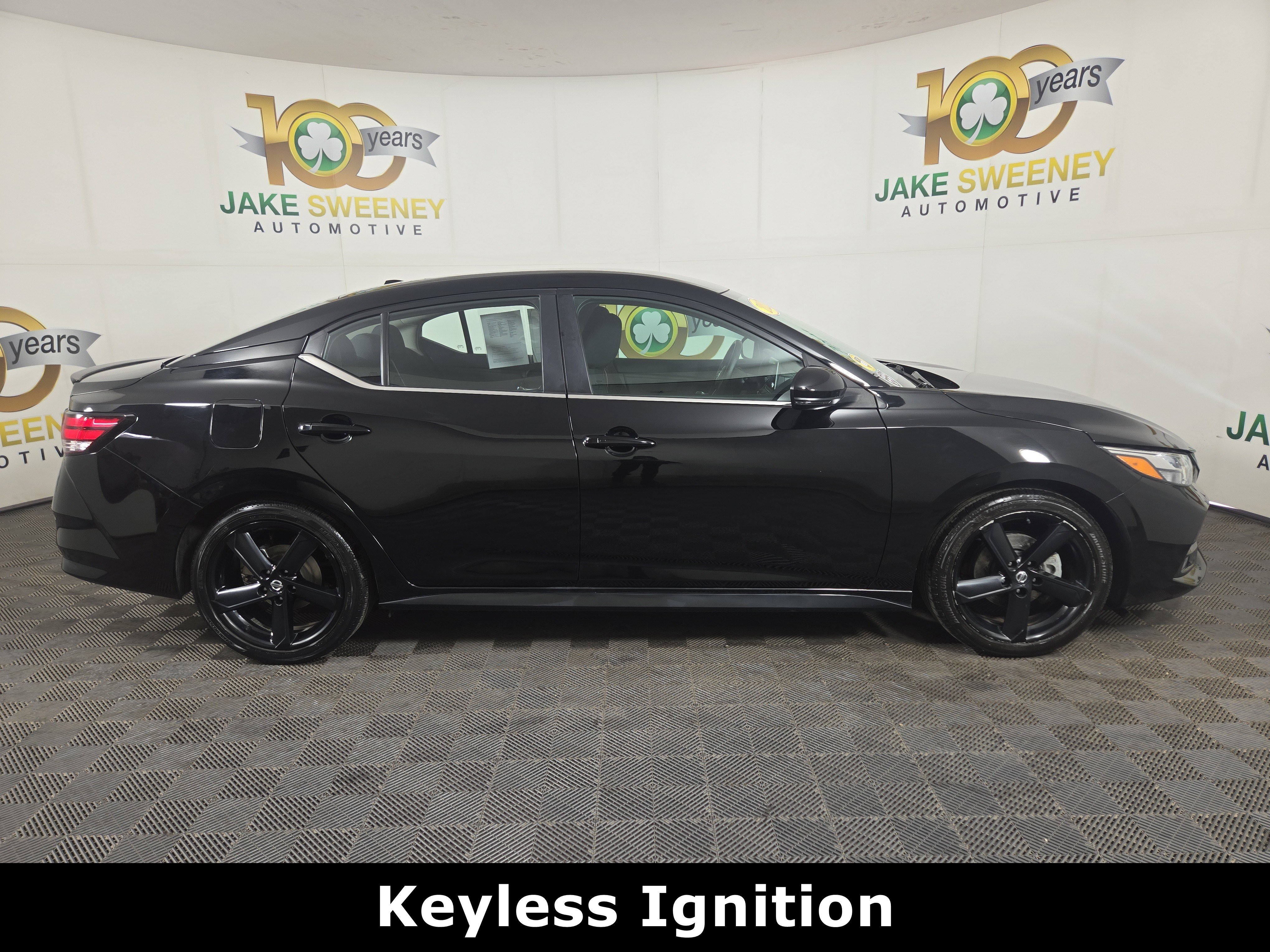Used 2023 Nissan Sentra SR w/ Midnight Edition Package image 10