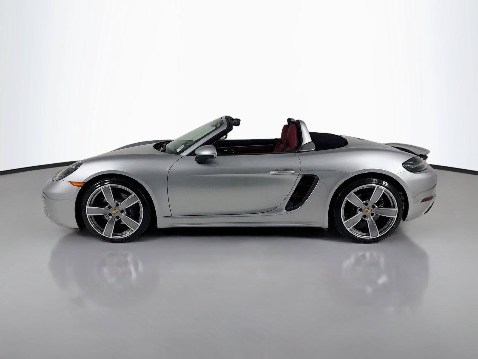 Certified 2024 Porsche 718 Boxster RWD image 7
