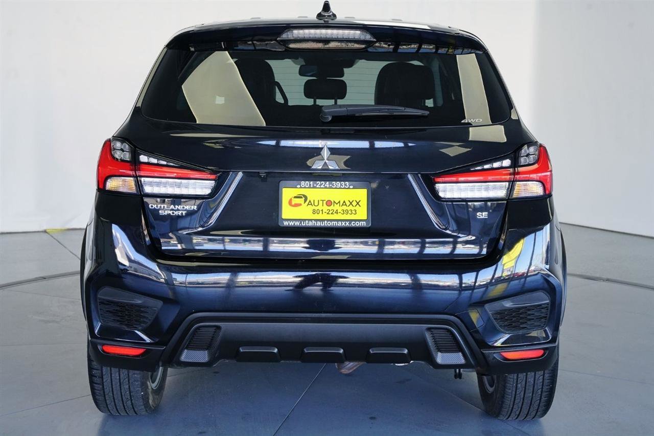 Used 2024 Mitsubishi Outlander Sport SE AWD/4WD image 9