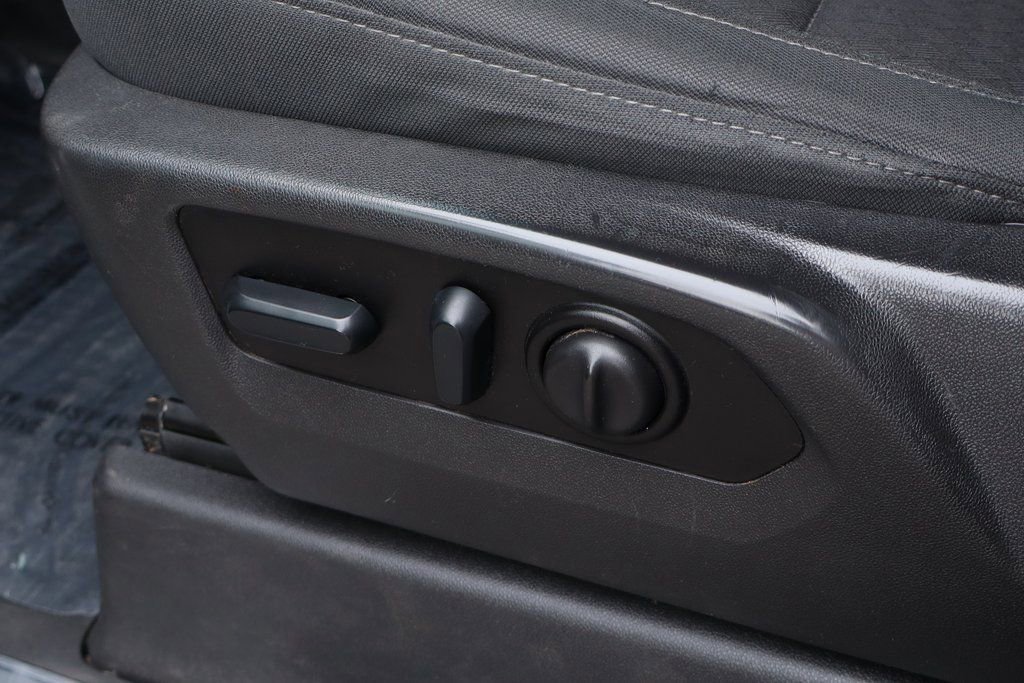 Used 2022 Chevrolet Silverado 2500 LT w/ Convenience Package image 20