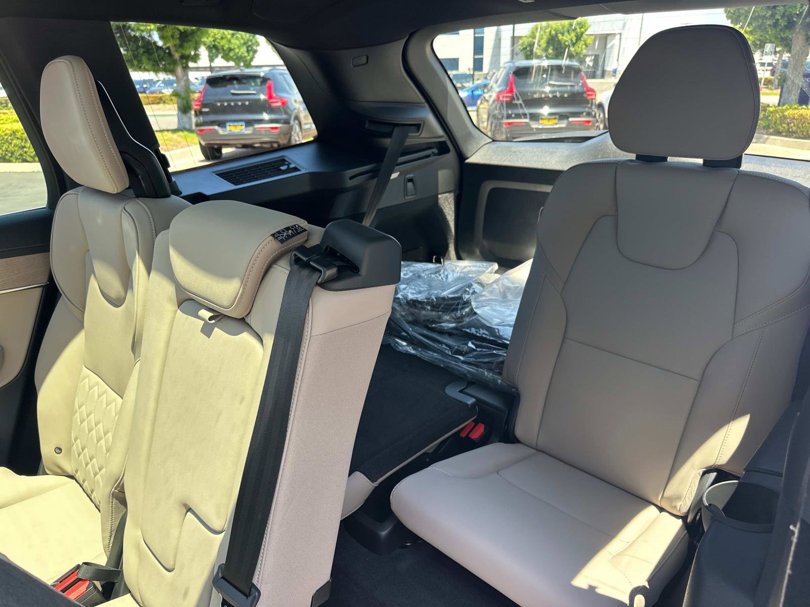 New 2026 Volvo XC90 T8 Plus image 18