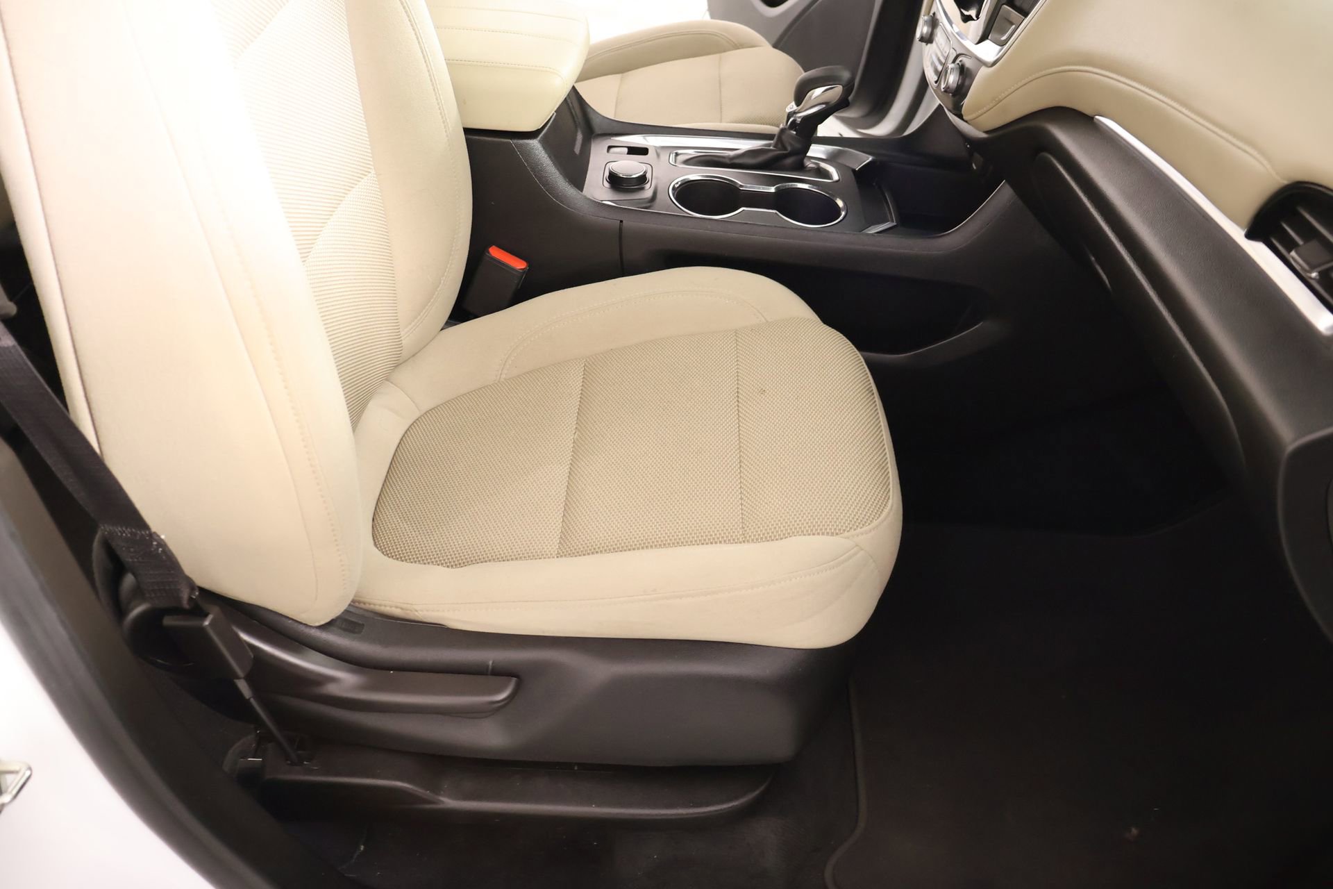 Used 2023 Chevrolet Traverse LS w/ Safety Package image 14