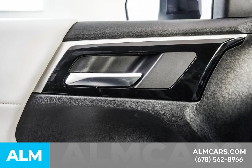 Used 2025 Mitsubishi Outlander SE image 49