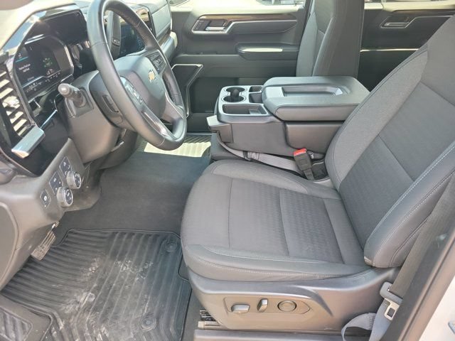 Used 2025 Chevrolet Silverado 1500 LT AWD/4WD image 11