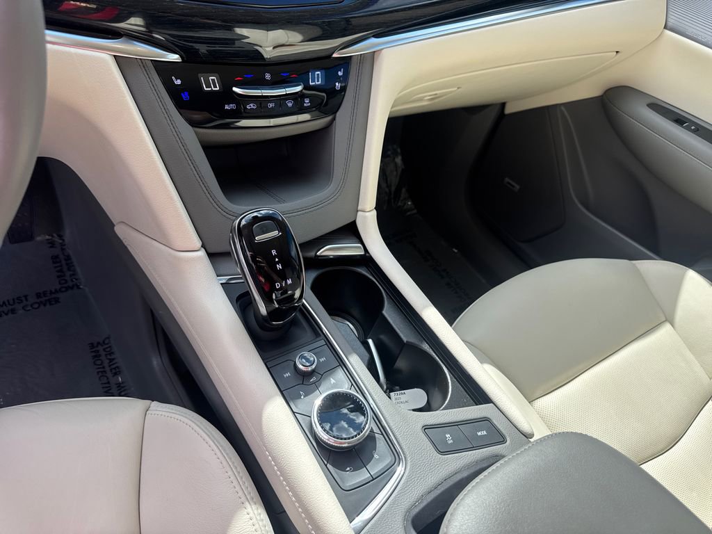 Used 2025 Cadillac XT6 Premium Luxury w/ Technology Package image 30