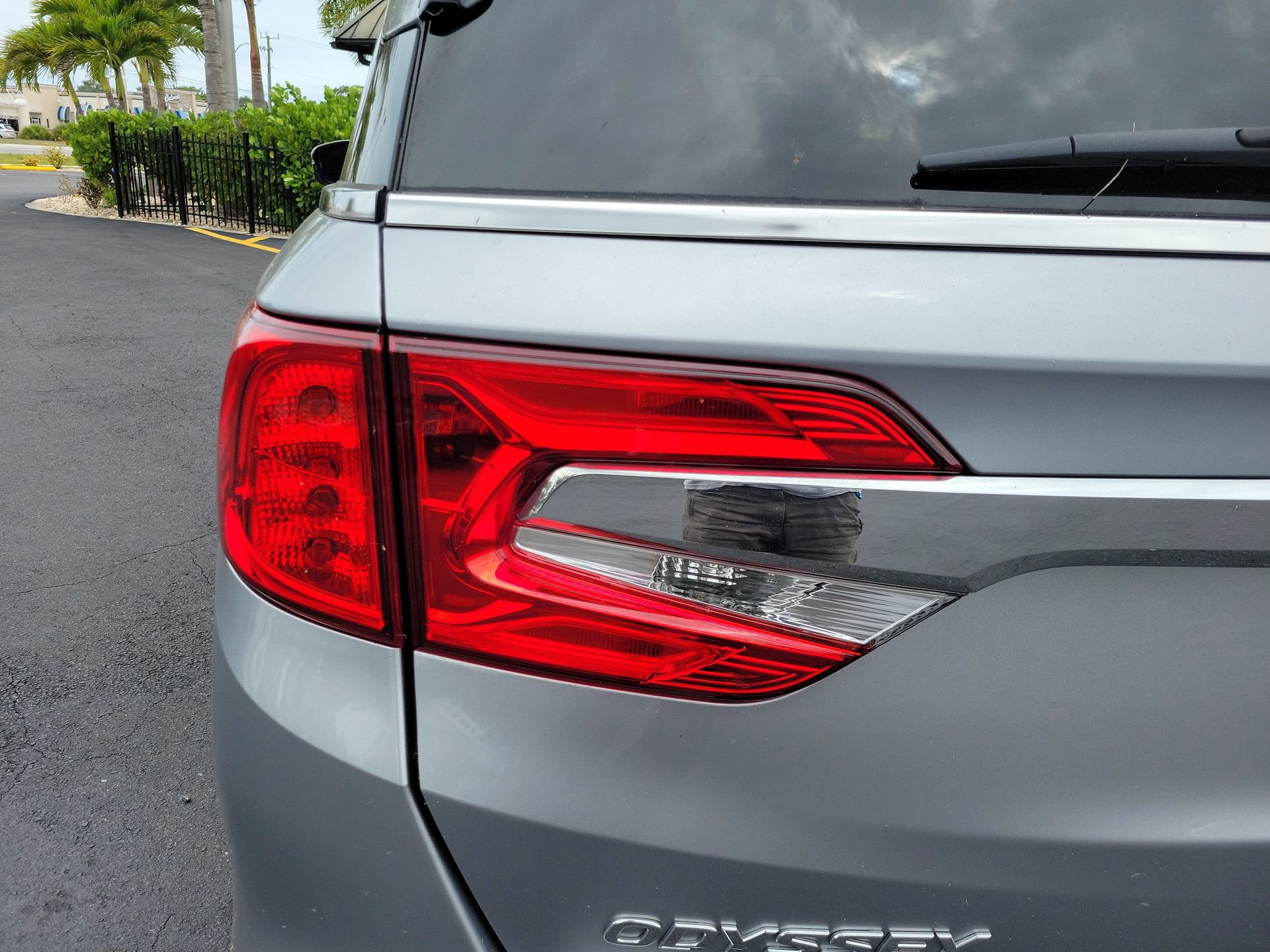 Used 2018 Honda Odyssey Elite image 12
