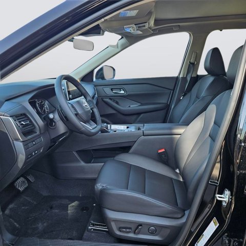 Certified 2025 Nissan Rogue SV w/ SV Premium Package image 10