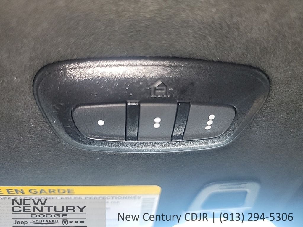 Used 2024 Jeep Grand Cherokee Summit AWD/4WD image 21
