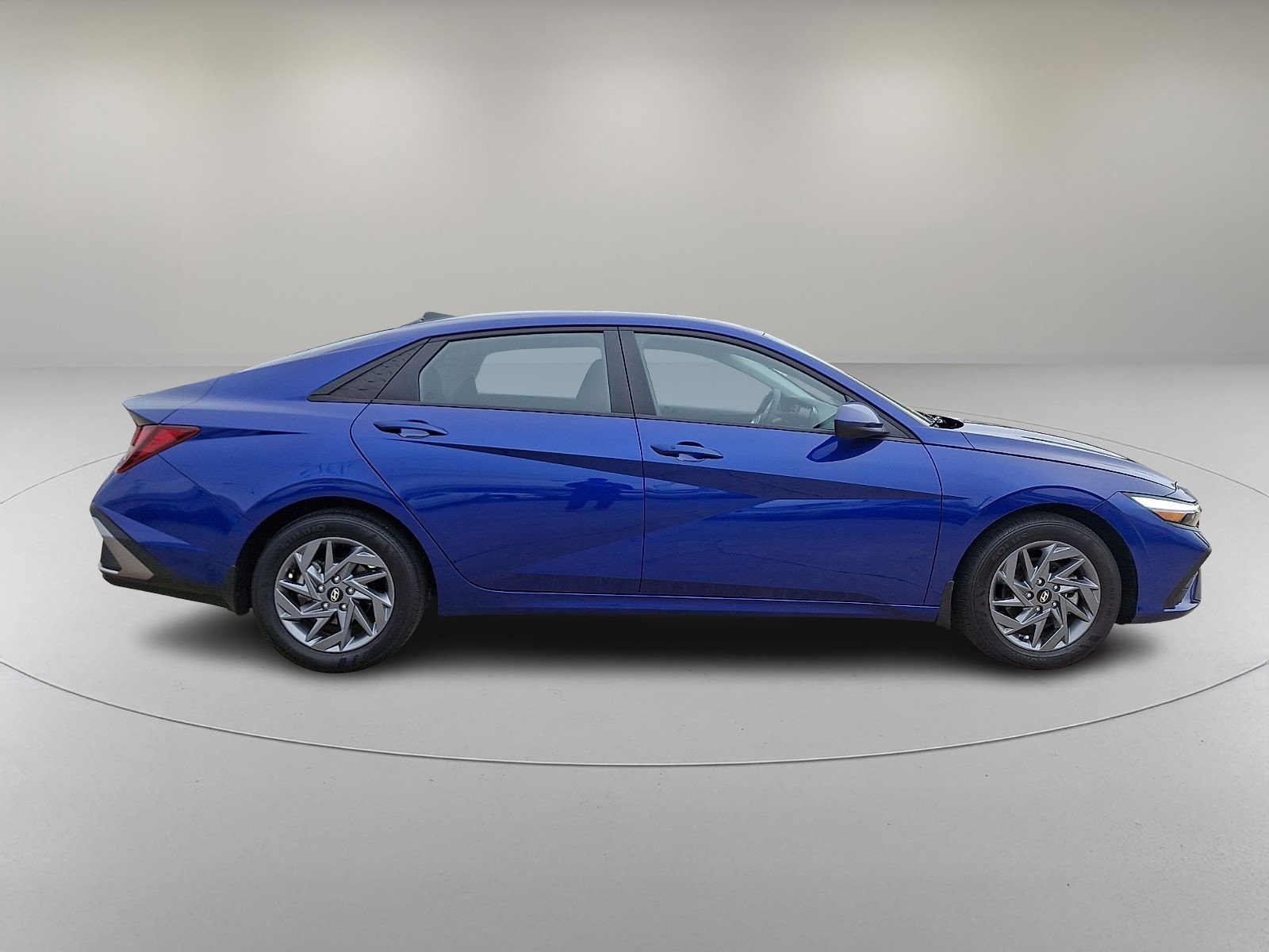 Certified 2024 Hyundai Elantra SEL FWD image 12