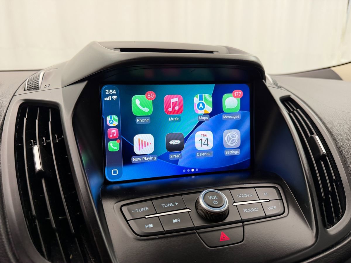 Used 2017 Ford Escape SE w/ SE Leather Comfort Package FWD image 19