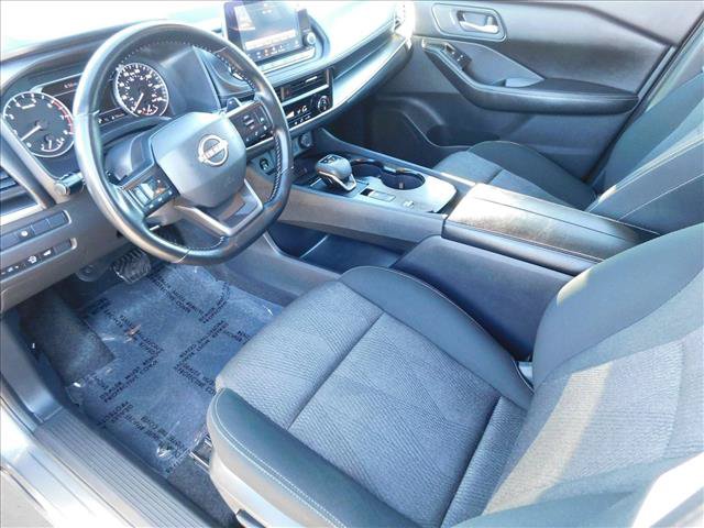 Used 2025 Nissan Rogue SV FWD image 16