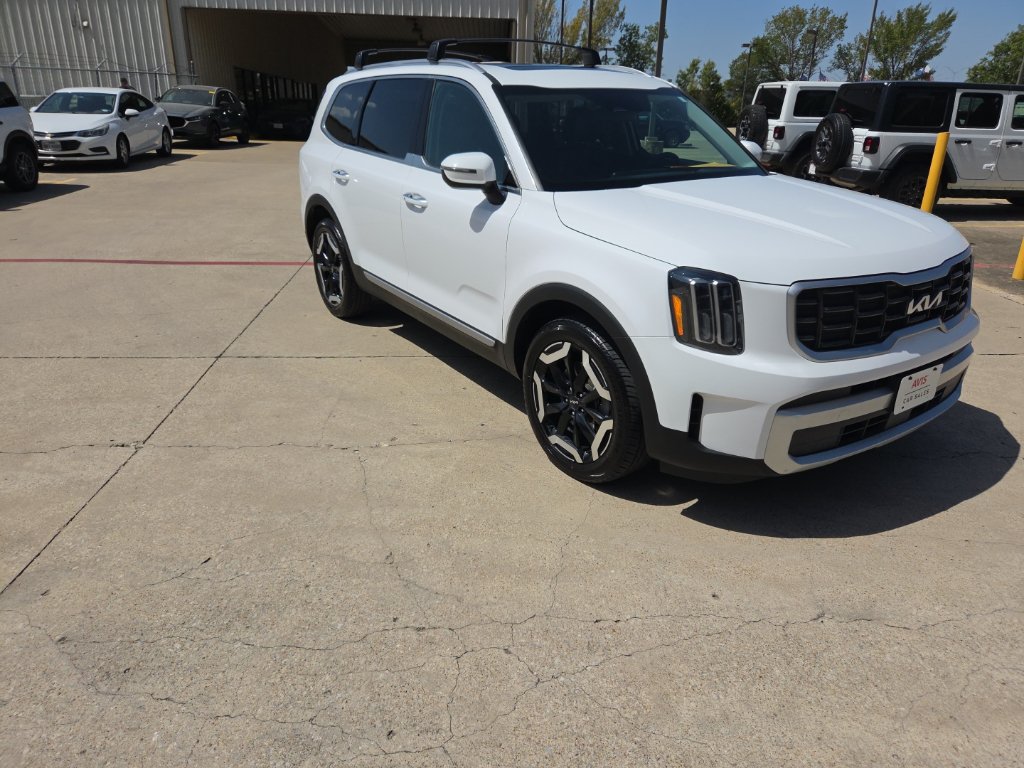 Used 2025 Kia Telluride S AWD/4WD image 6