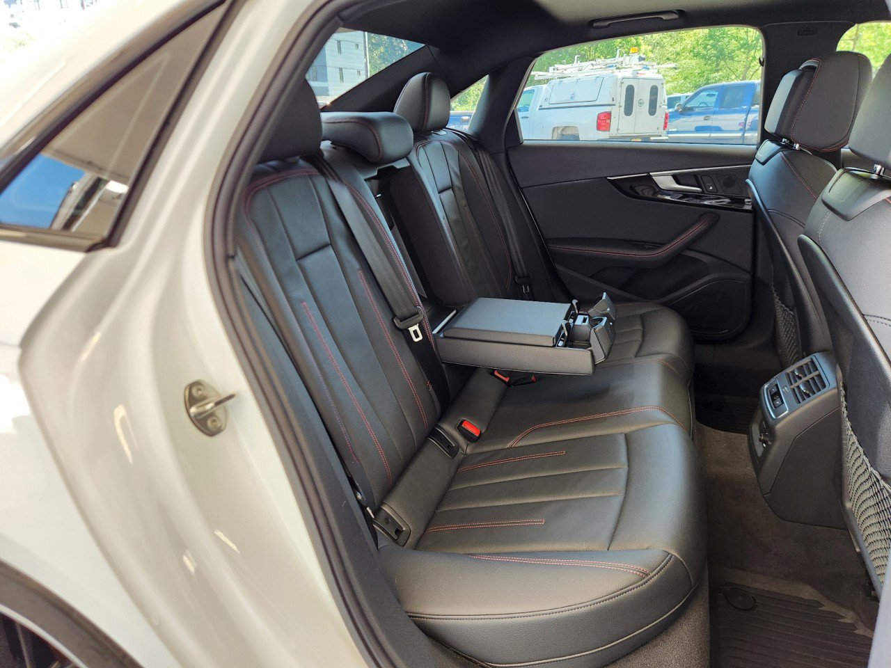 Used 2019 Audi A4 2.0T Premium Plus w/ Premium Plus Package AWD/4WD image 17