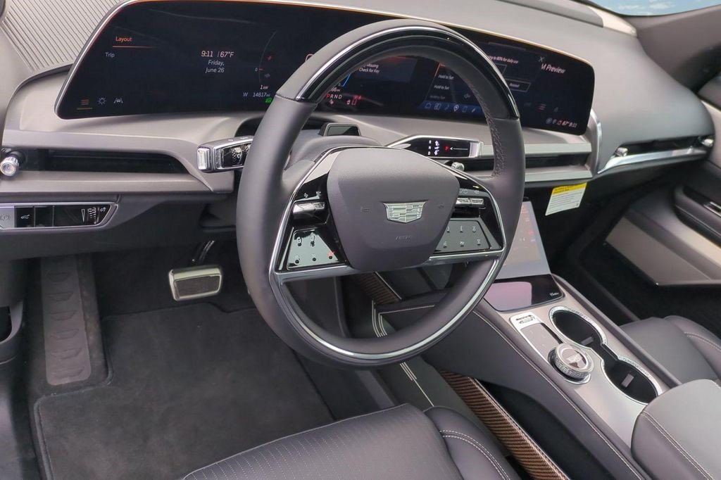 Certified 2026 Cadillac Vistiq Premium Luxury AWD/4WD image 7