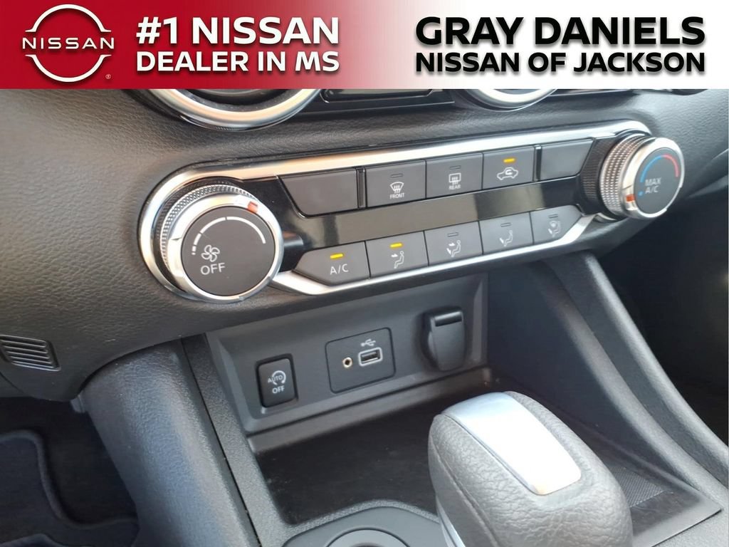 Certified 2025 Nissan Sentra S FWD image 18