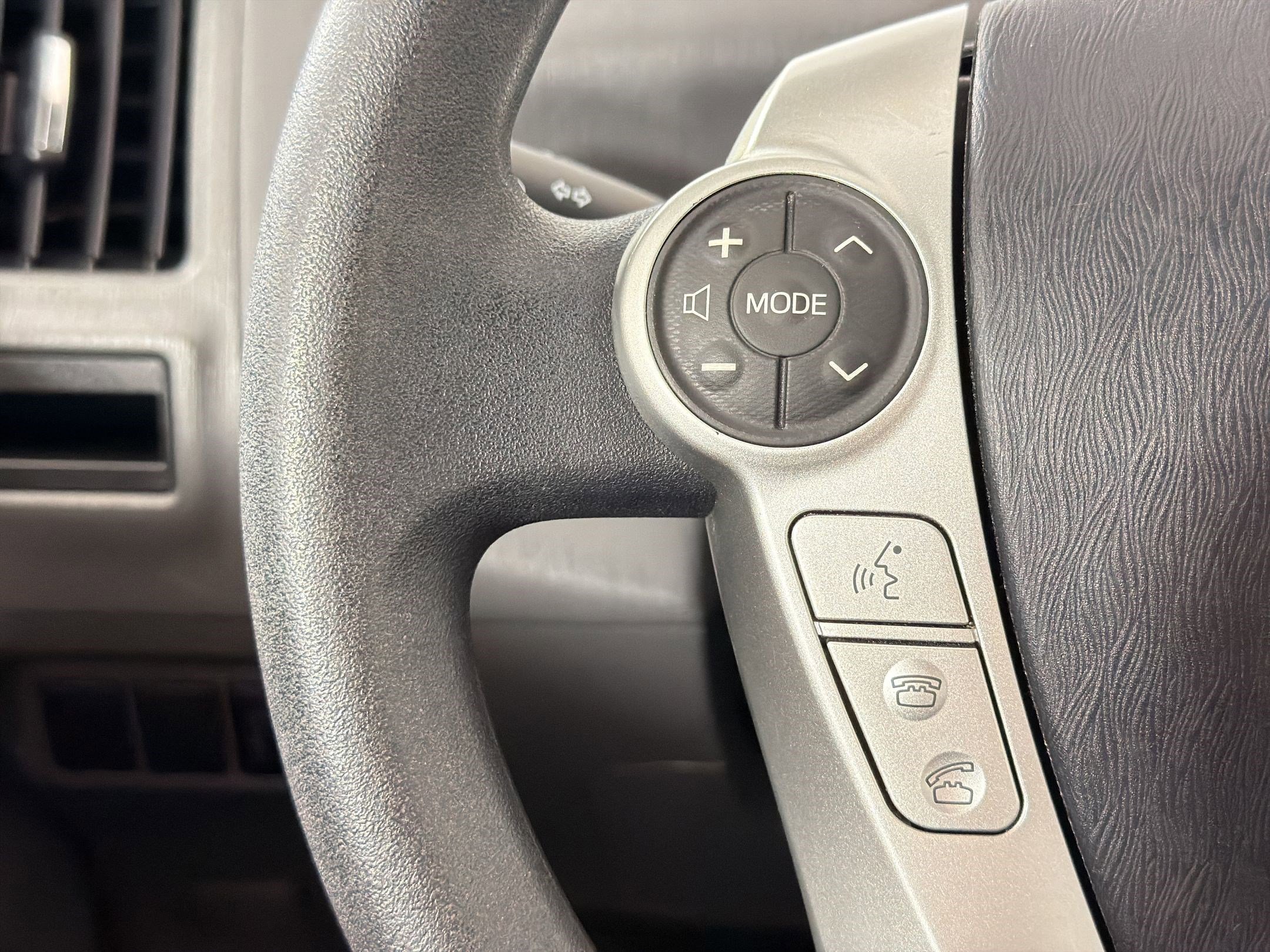 Used 2012 Toyota Prius V Three FWD image 25