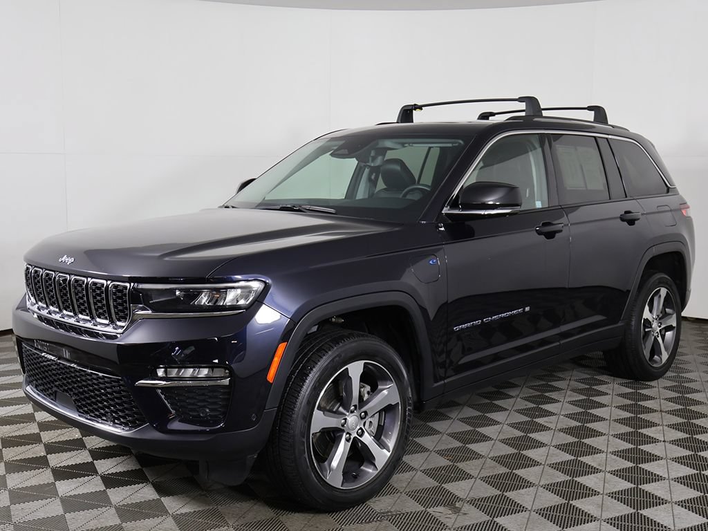 Used 2022 Jeep Grand Cherokee Limited 4xe w/ Luxury Tech Group II AWD/4WD image 13