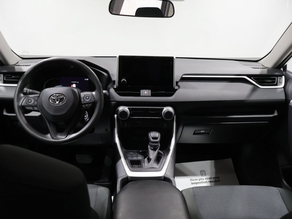 Used 2024 Toyota RAV4 LE AWD/4WD image 15