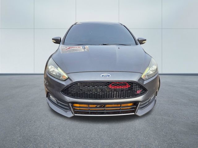 Used 2016 Ford Focus ST image 2
