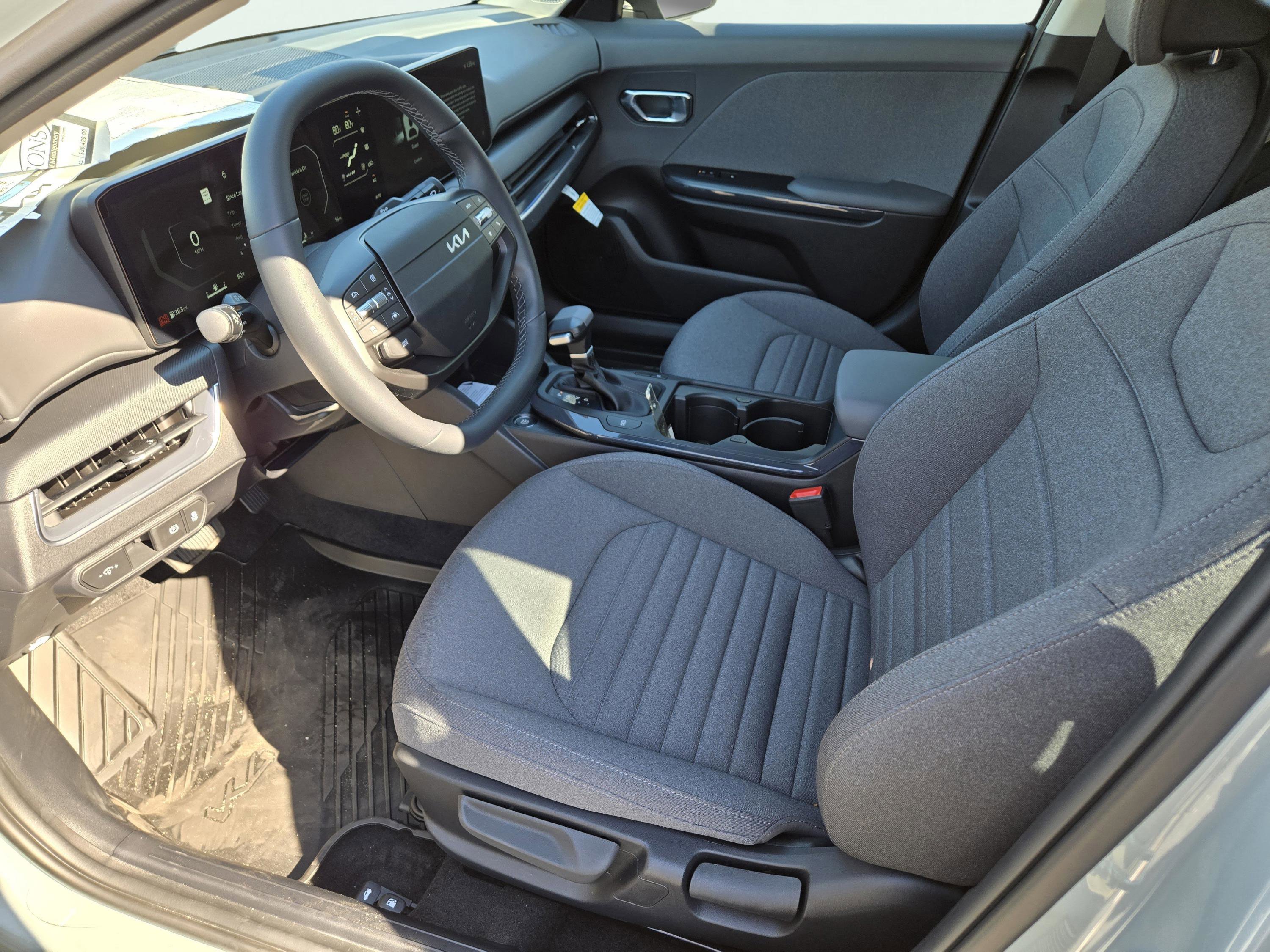 New 2025 Kia K4 EX image 14