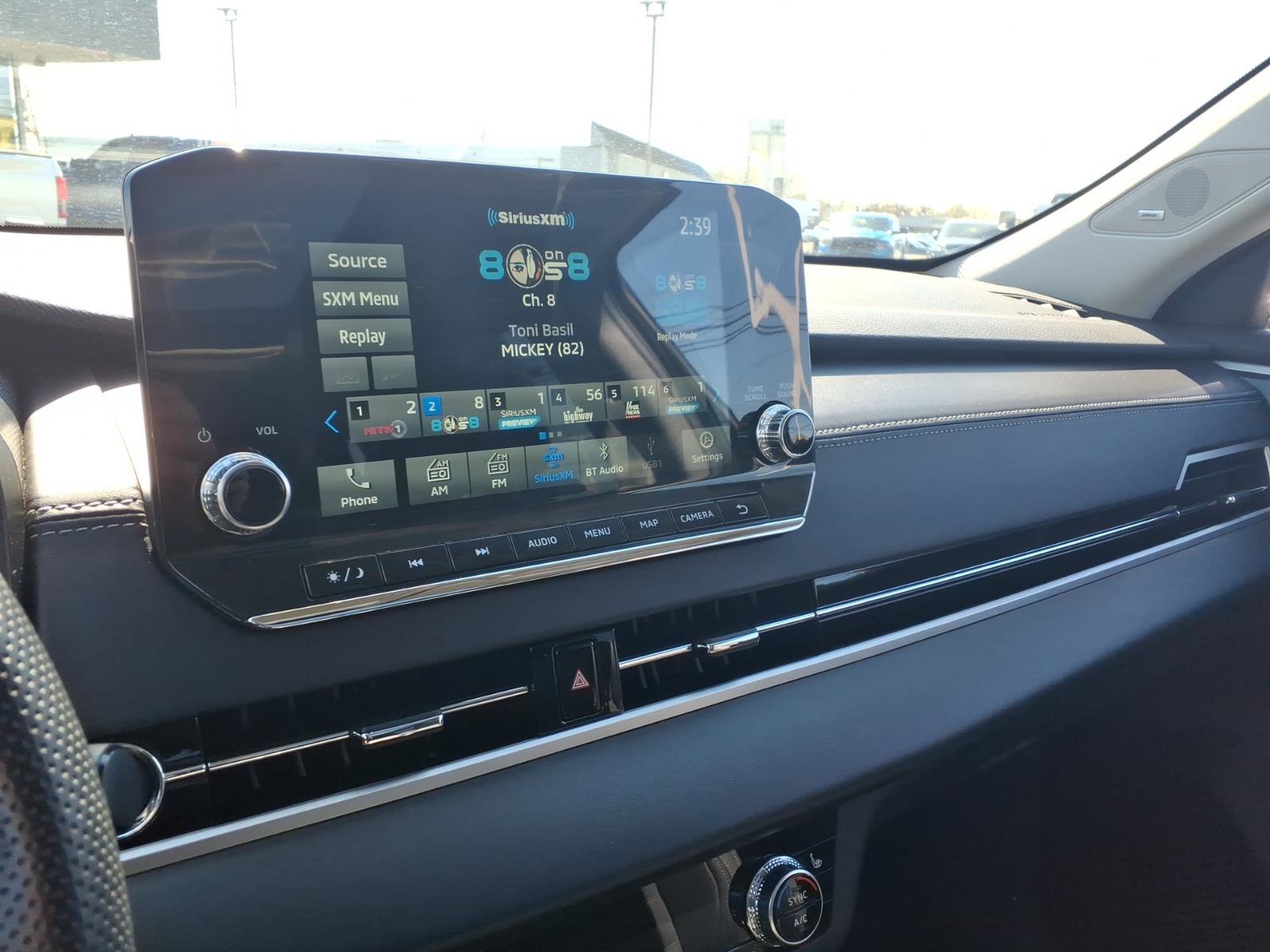 Used 2023 Mitsubishi Outlander SE image 32