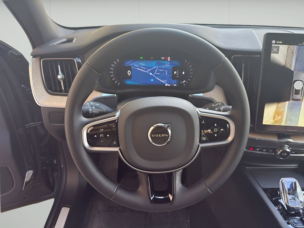 New 2026 Volvo XC60 B5 Plus w/ Climate Package PRO AWD/4WD image 13