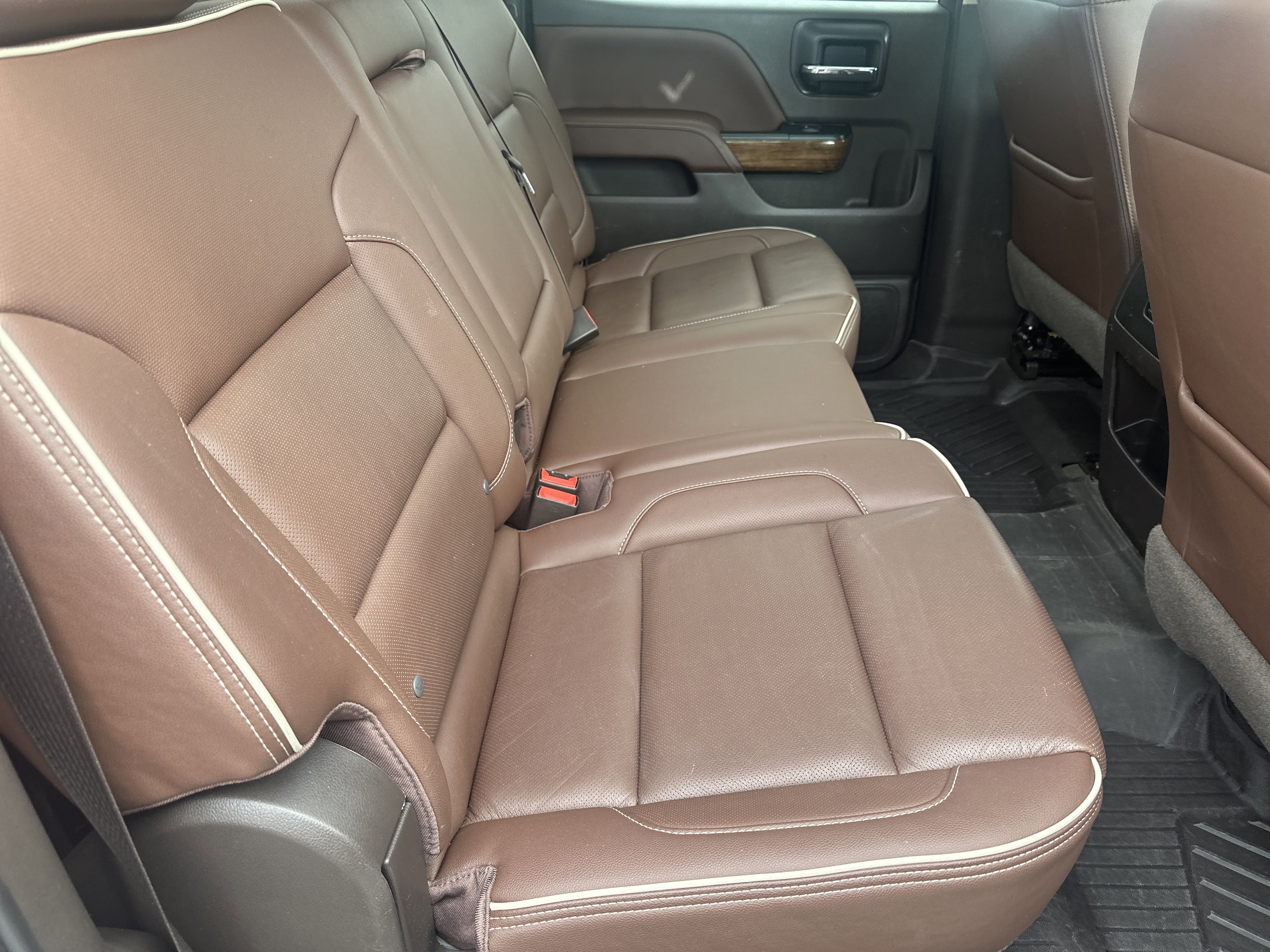 Used 2018 Chevrolet Silverado 1500 High Country image 28