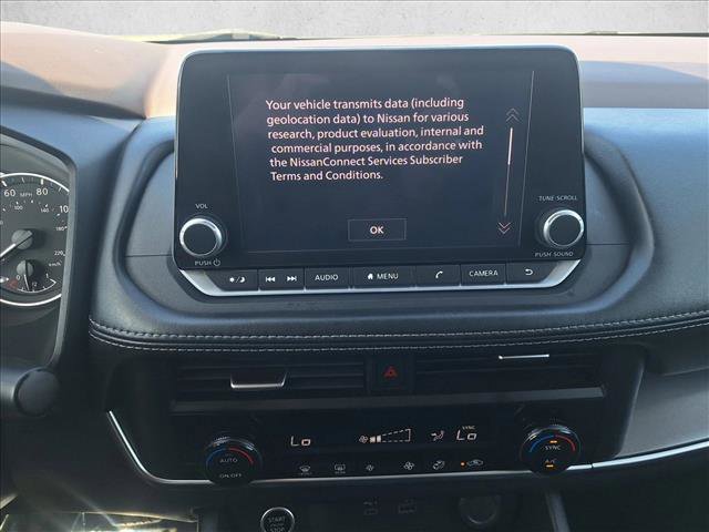 Used 2023 Nissan Rogue SV image 12
