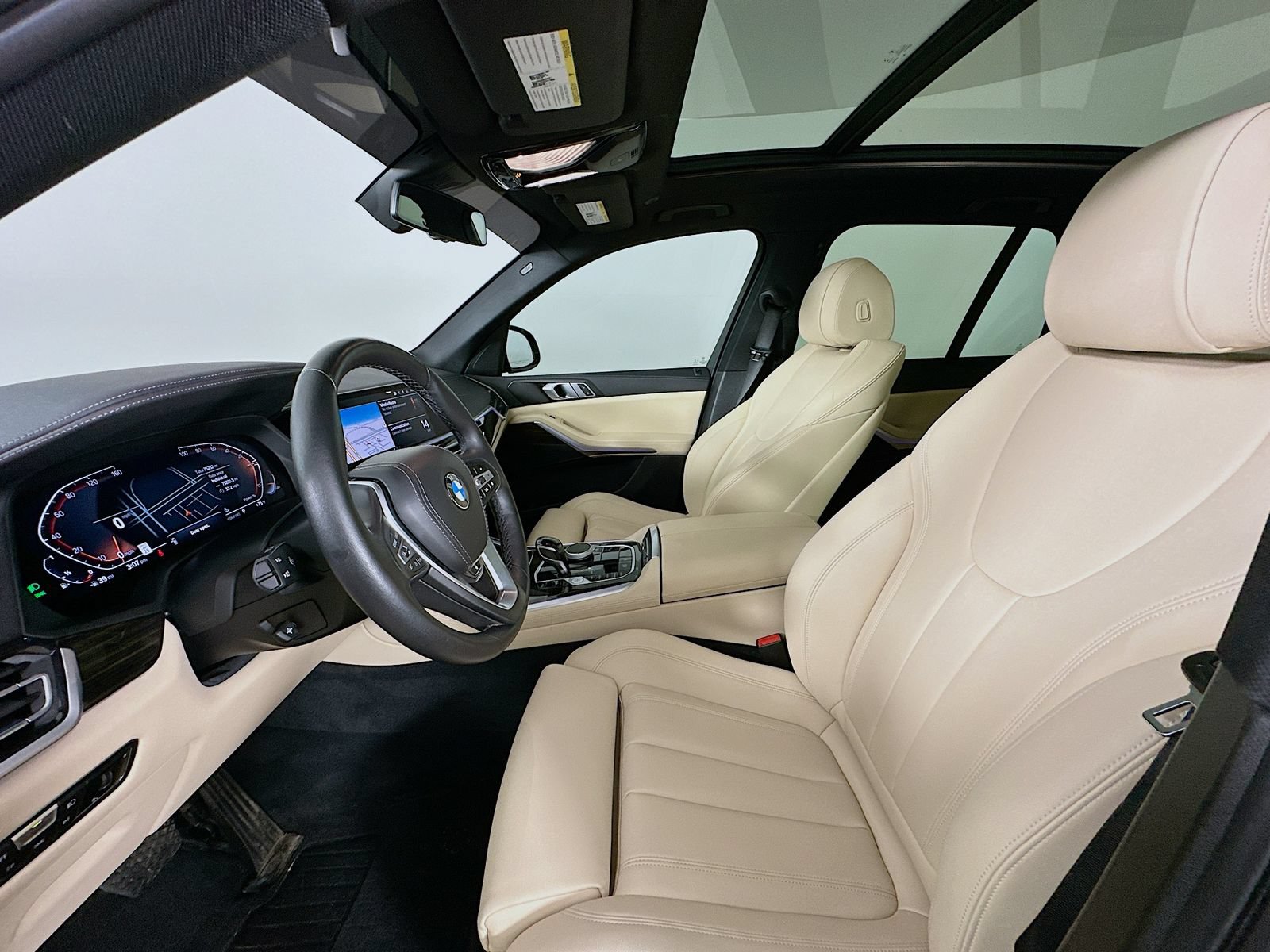 Used 2021 BMW X5 xDrive40i w/ Convenience Package AWD/4WD image 32
