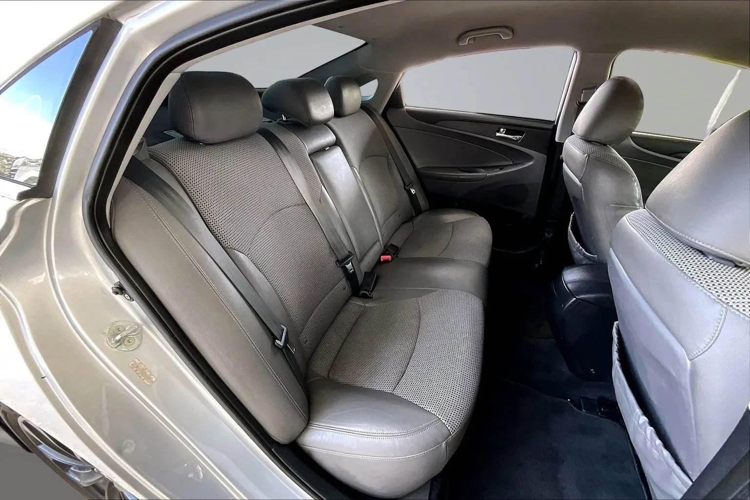 Used 2011 Hyundai Sonata SE FWD image 21
