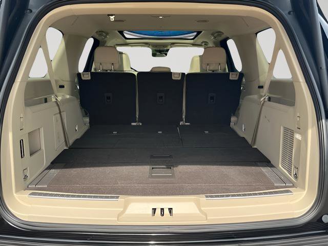 Used 2021 Lincoln Navigator L Reserve w/ Luxury Package image 8