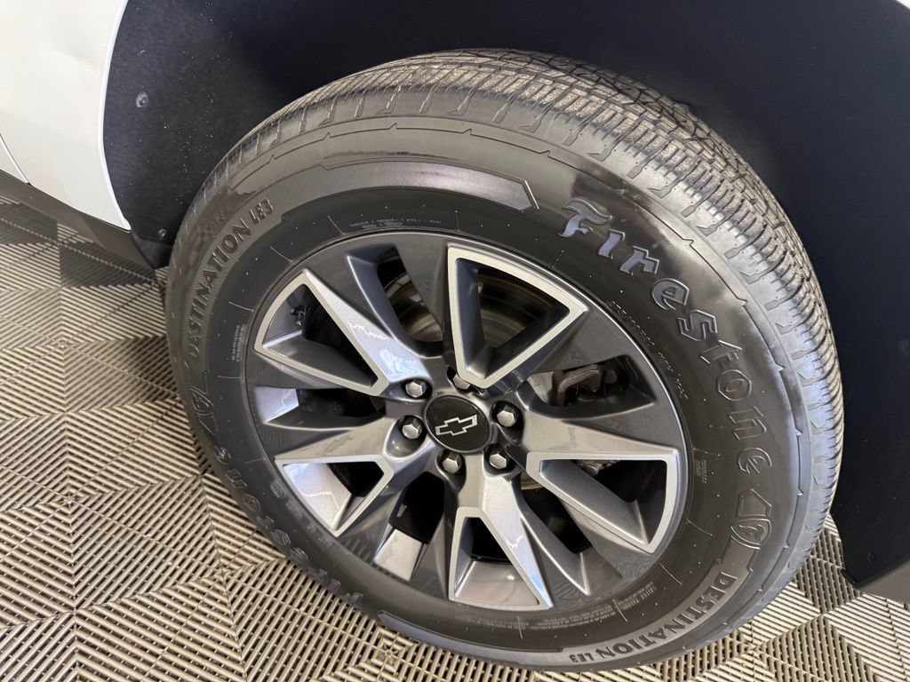Used 2022 Chevrolet Suburban Z71 AWD/4WD image 10