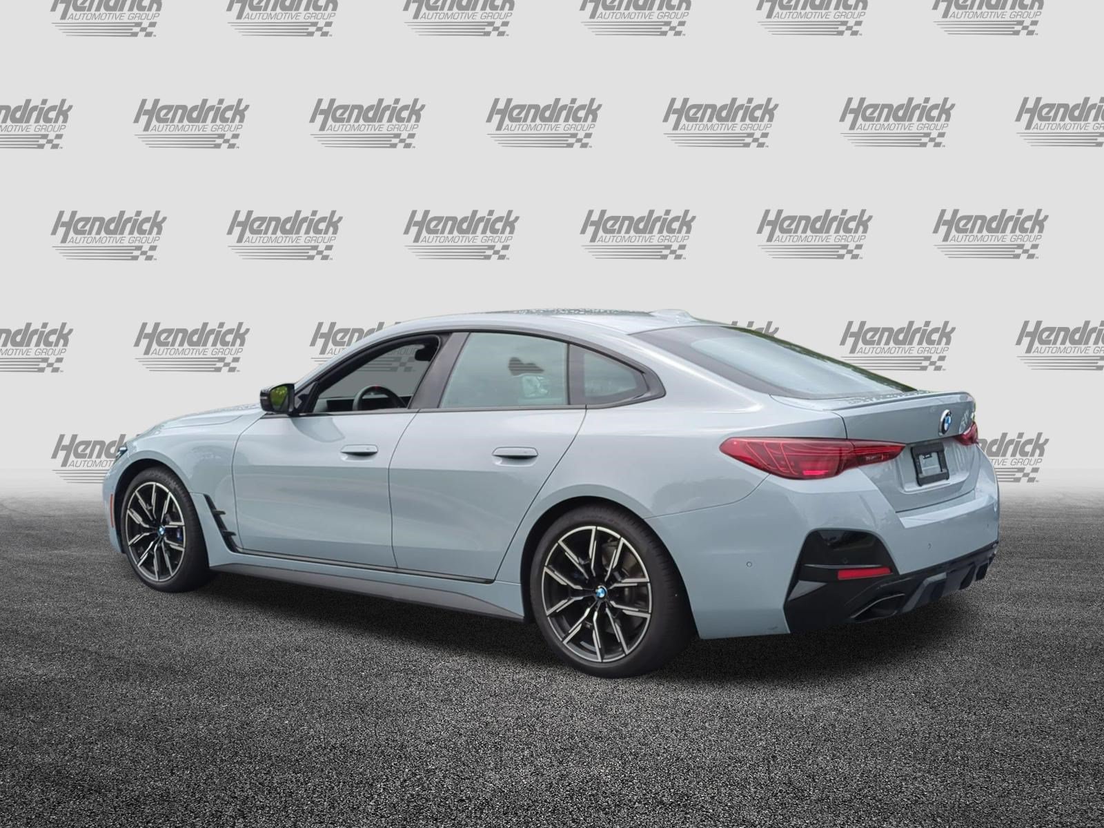Used 2025 BMW M440i RWD image 8