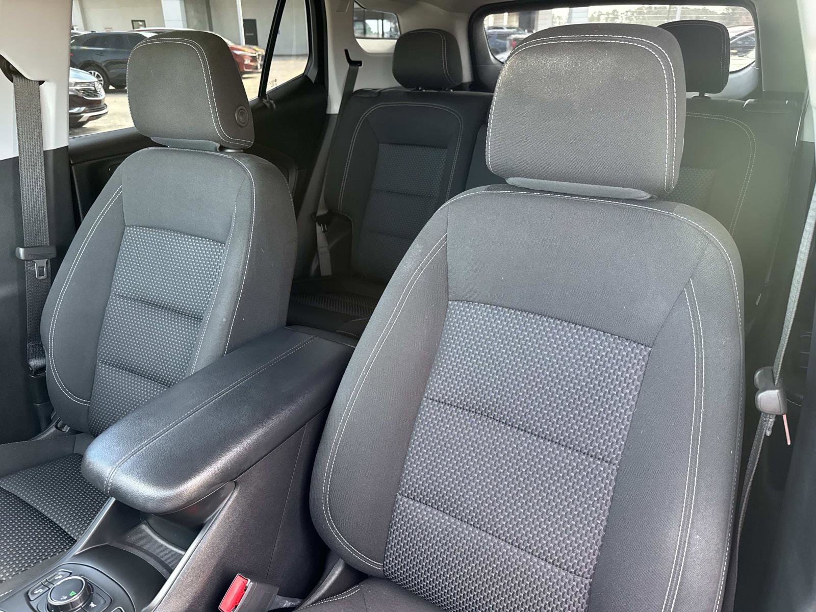 Used 2022 GMC Terrain SLE w/ Driver Convenience Package image 23