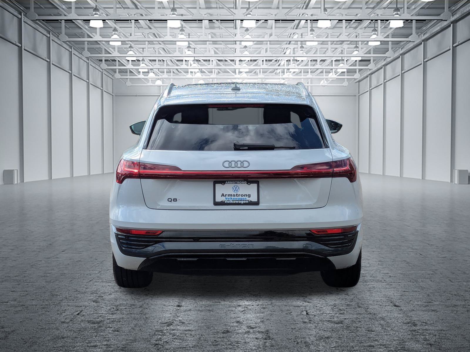 Used 2024 Audi Q8 e-tron Premium Plus w/ Premium Plus Package AWD/4WD image 4