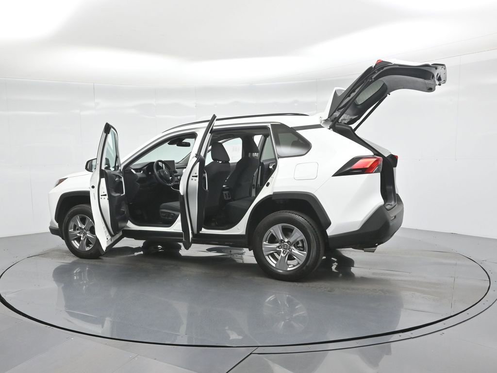 Used 2024 Toyota RAV4 XLE image 35