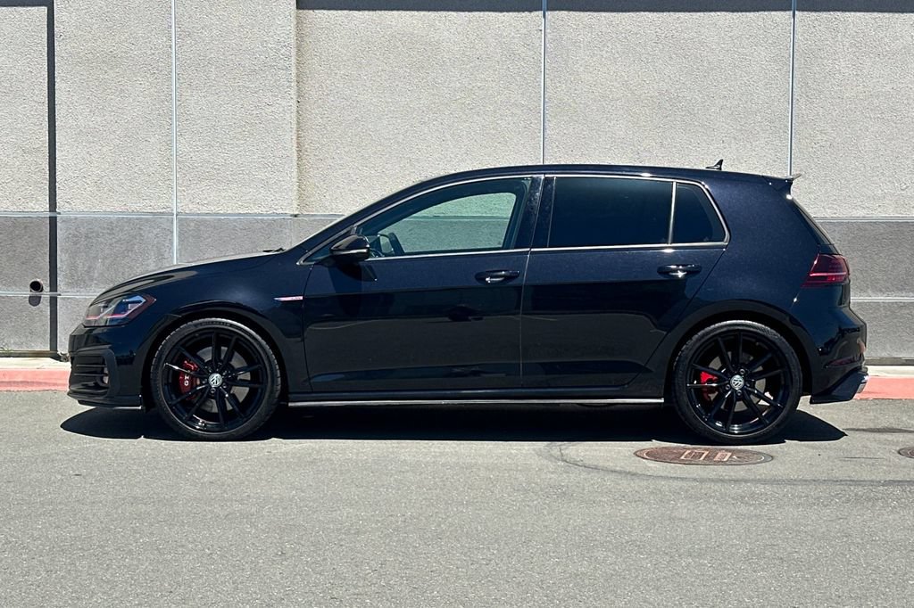 Used 2018 Volkswagen GTI SE FWD image 7