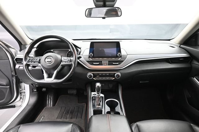 Used 2023 Nissan Altima 2.5 SR FWD image 23