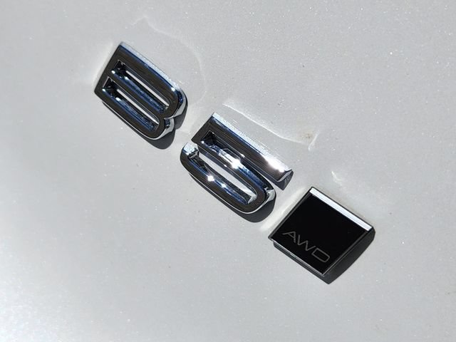 New 2026 Volvo XC40 B5 Plus w/ Protection Package Premier AWD/4WD image 17