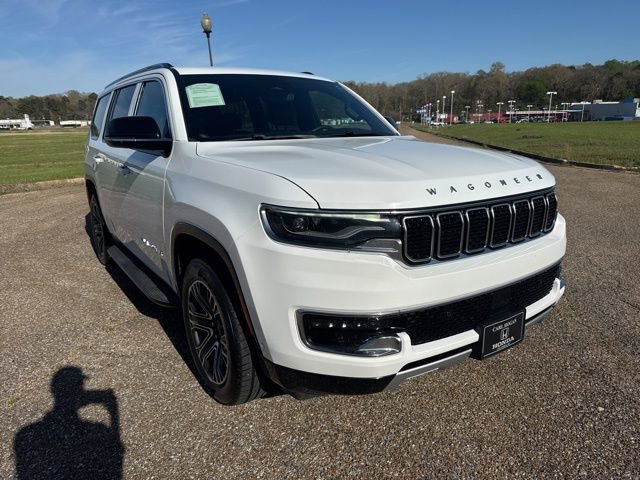 Used 2024 Jeep Wagoneer Series II w/ Flexible Seating Group image 2