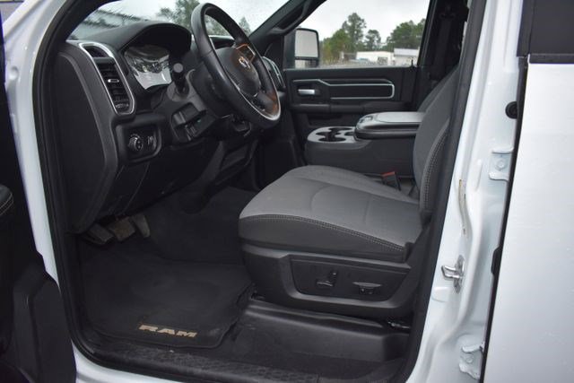 Used 2024 RAM 2500 Big Horn AWD/4WD image 12
