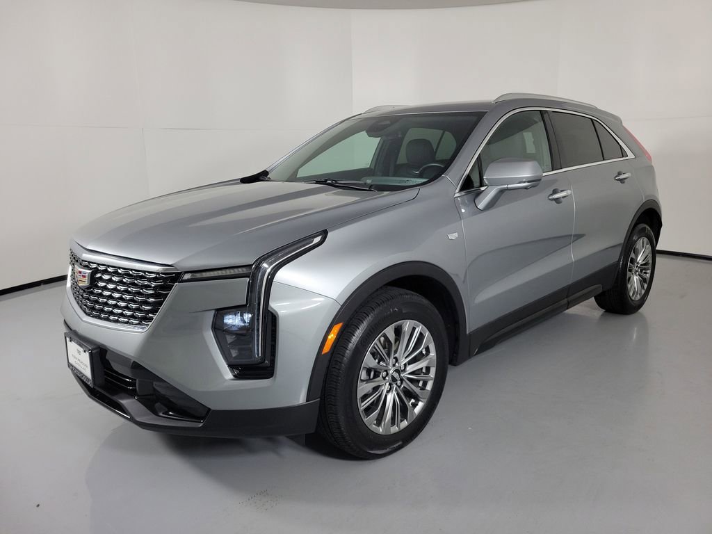 Certified 2025 Cadillac XT4 Premium Luxury image 2