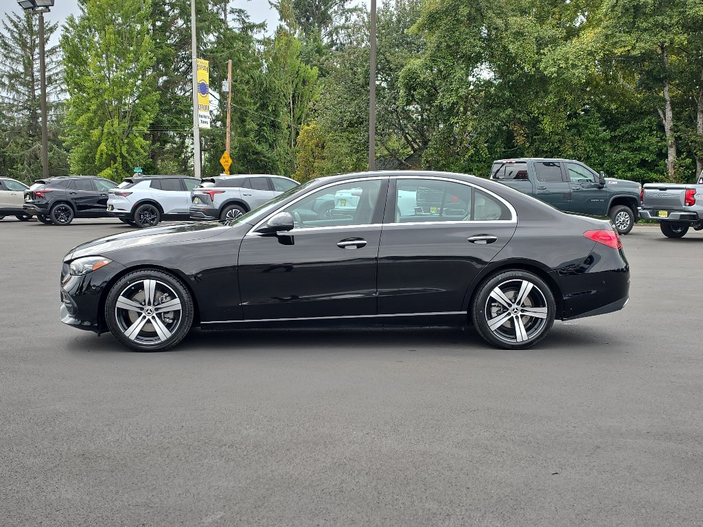 Used 2025 Mercedes-Benz C 300 Sedan image 6