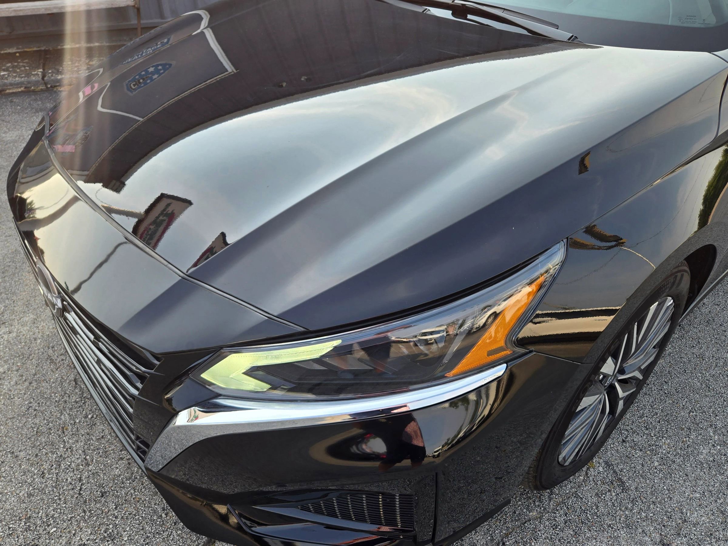 Used 2025 Nissan Altima 2.5 SV image 18