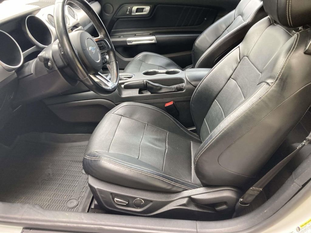 Used 2019 Ford Mustang GT Premium RWD image 12