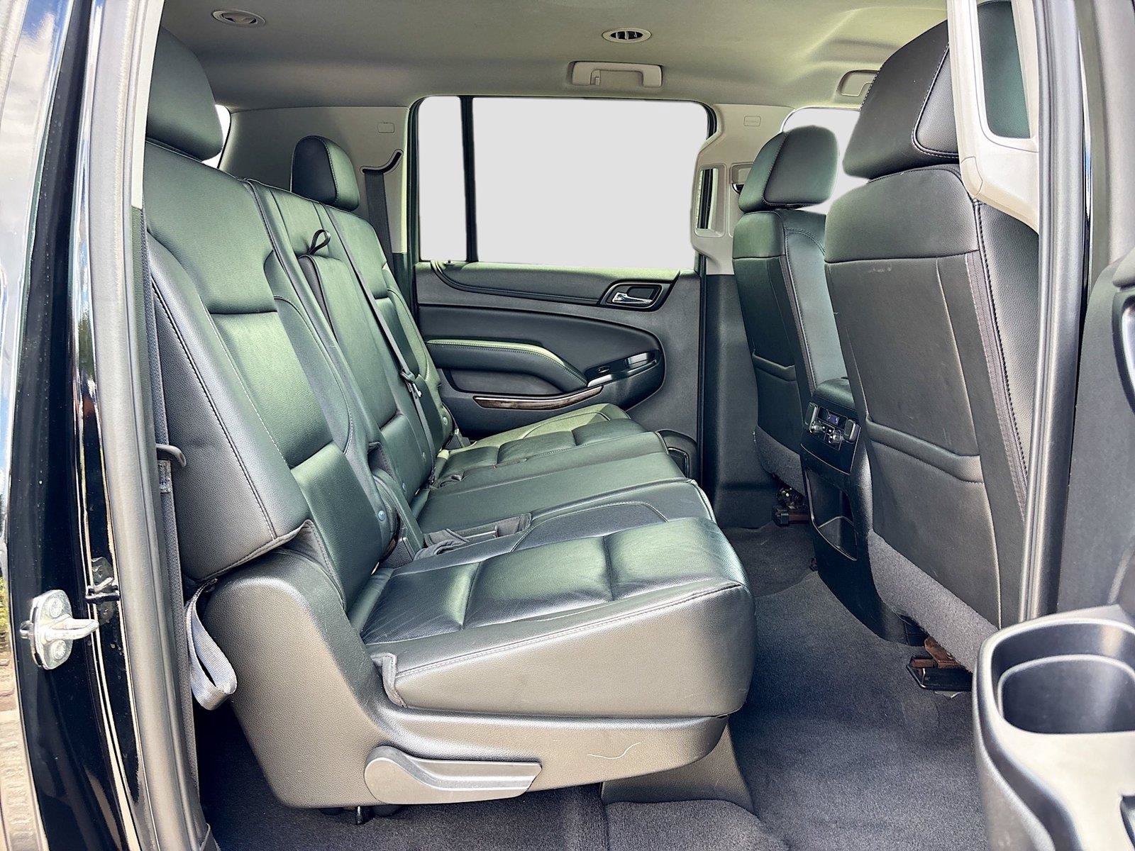 Used 2020 Chevrolet Suburban LT RWD image 29