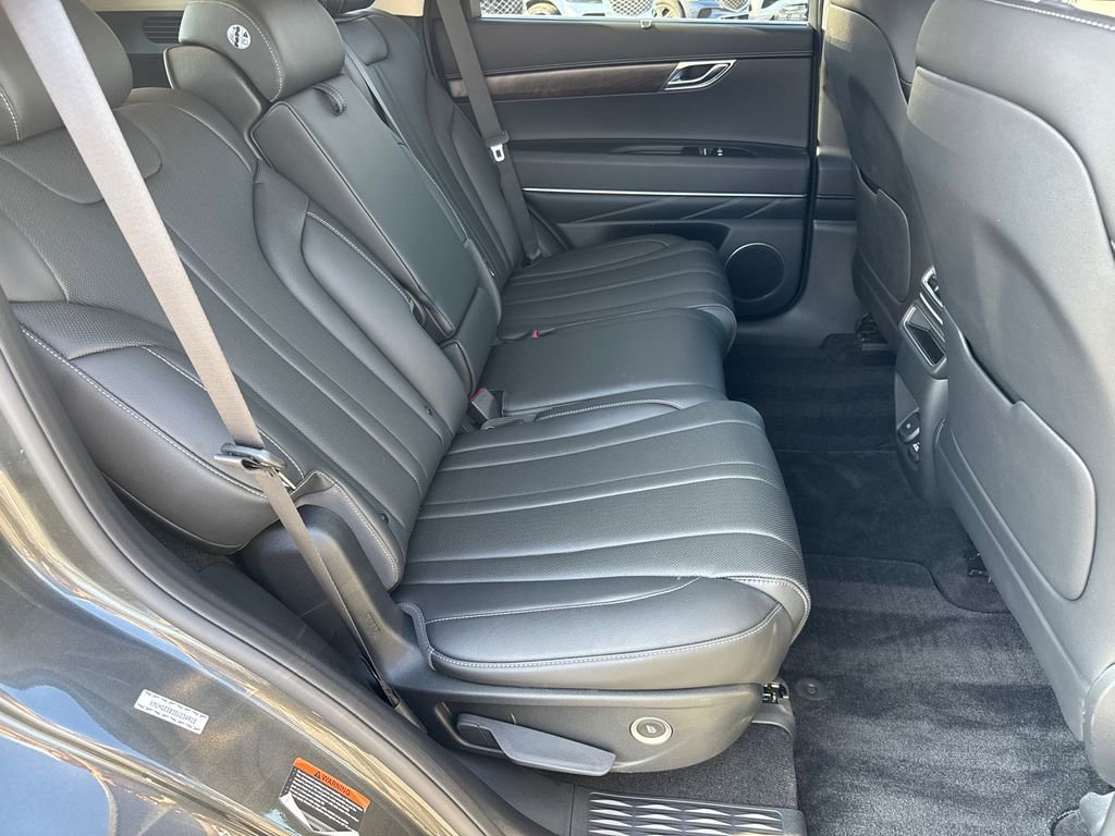 Used 2025 Genesis GV80 2.5T Select image 15