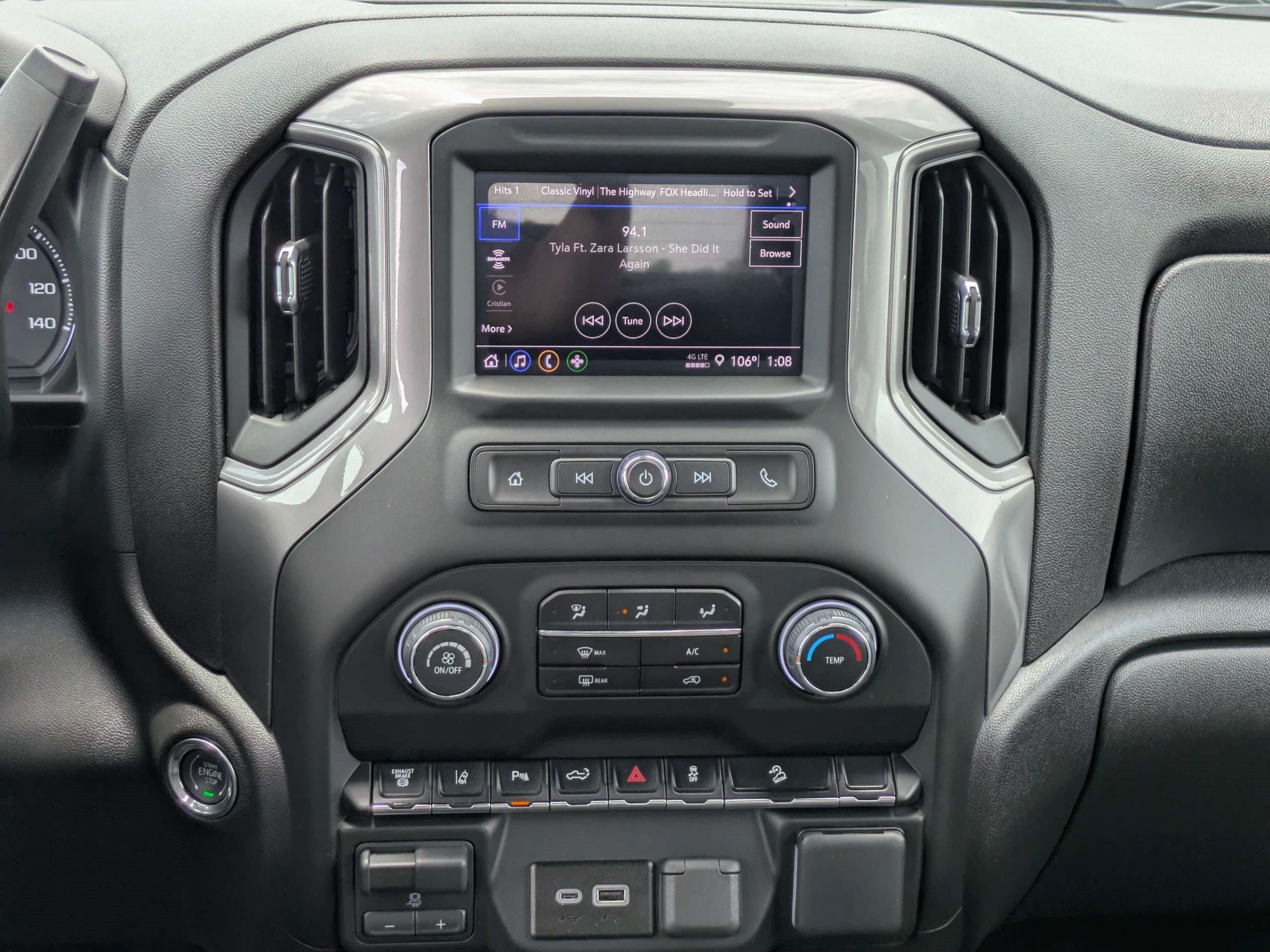 Used 2026 Chevrolet Silverado 2500 Custom w/ Custom Value Package AWD/4WD image 17